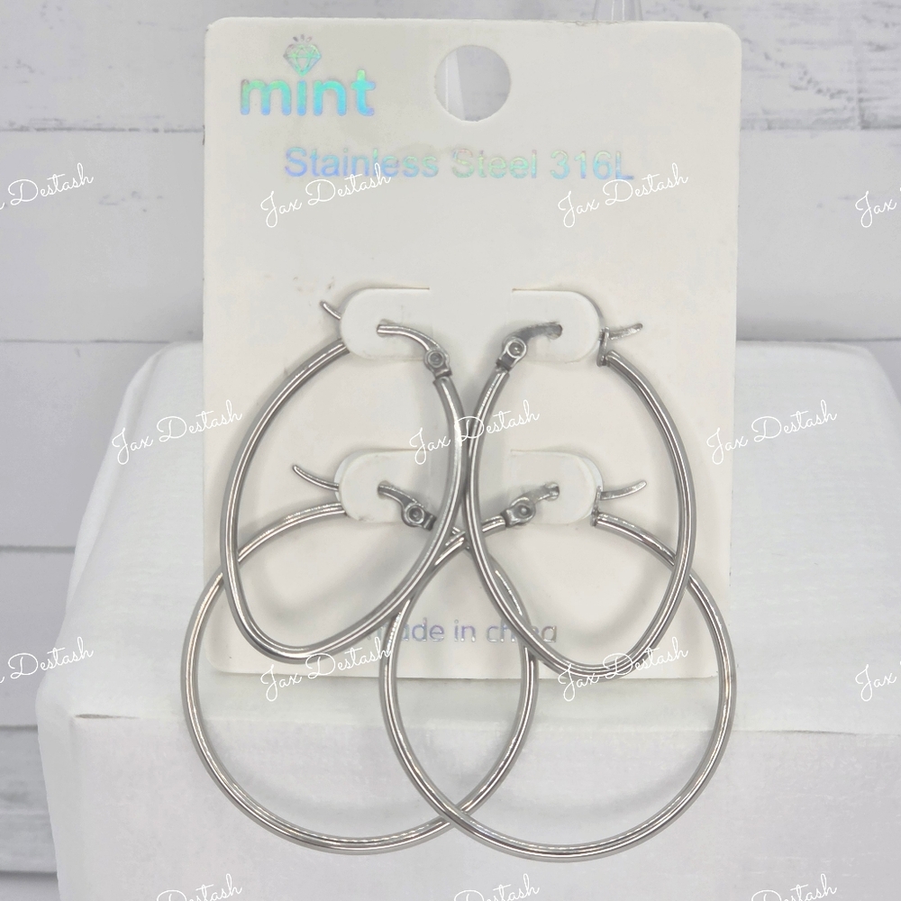 Mint Silver-Tone Hoop Earrings ER161